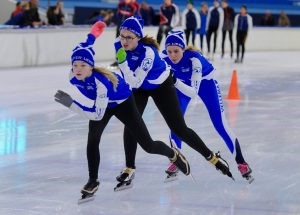 Schaatsploegen-achtervolging