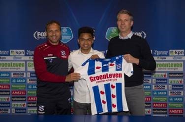 Djenahro Nunumete tekent voor drie jaar bij sc Heerenveen