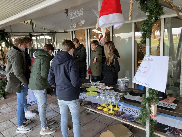 Duitse kerstmarkt op Fedde Schurer